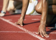 开云体育-红土王子的草地宣言，兹维列夫温网绝杀，惊艳四座改写命运