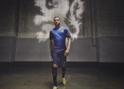 开云体育-切特·霍姆格伦，NBA季后赛之夜的独舞者，进攻端无人可挡的现代神话