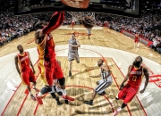 开云APP-冰火双锁，森林狼铁壁围城，哈登孤星破晓时