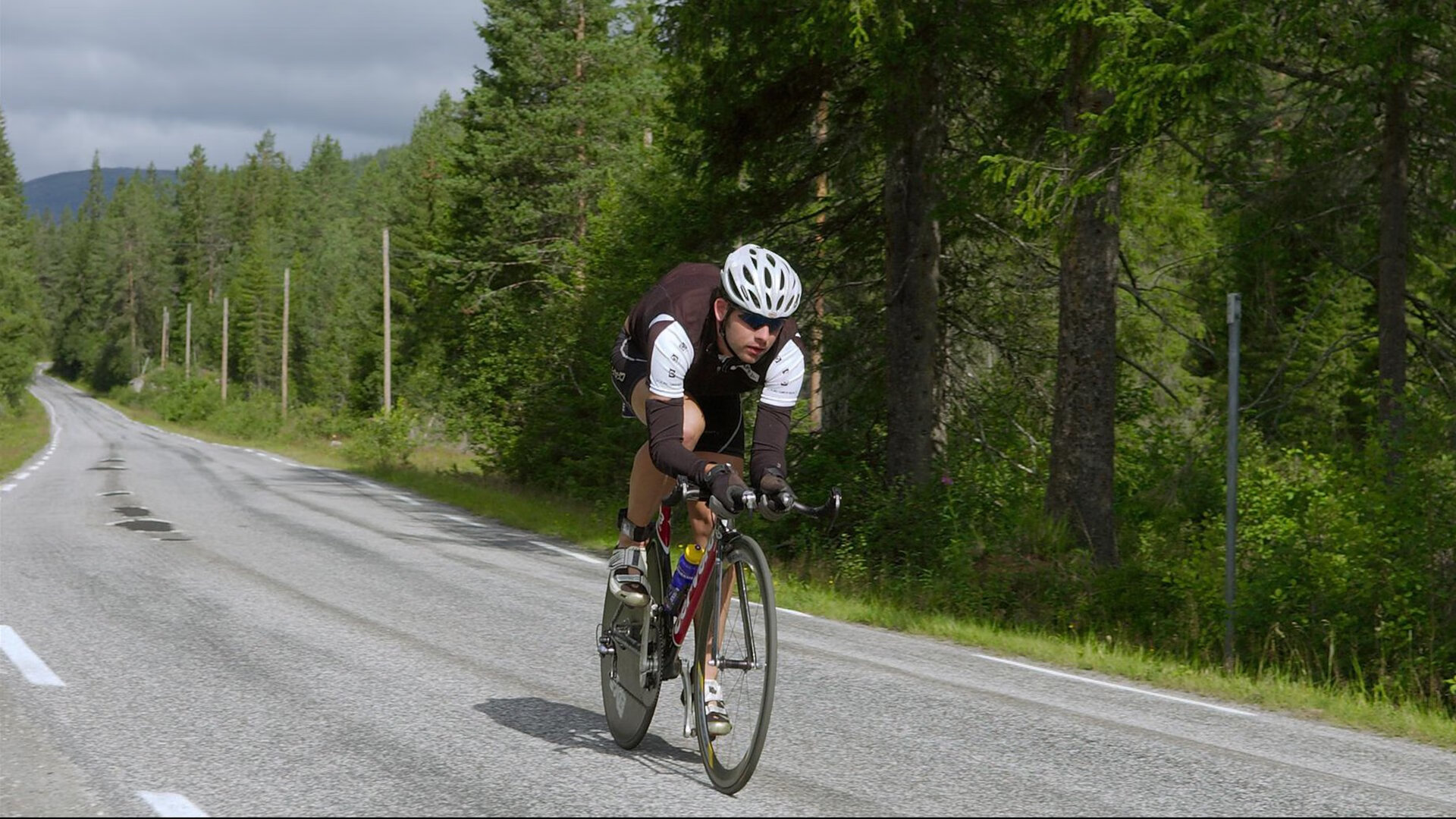 桑巴舞步的苏格兰变奏，马丁内利以巨星光芒重写足球剧本